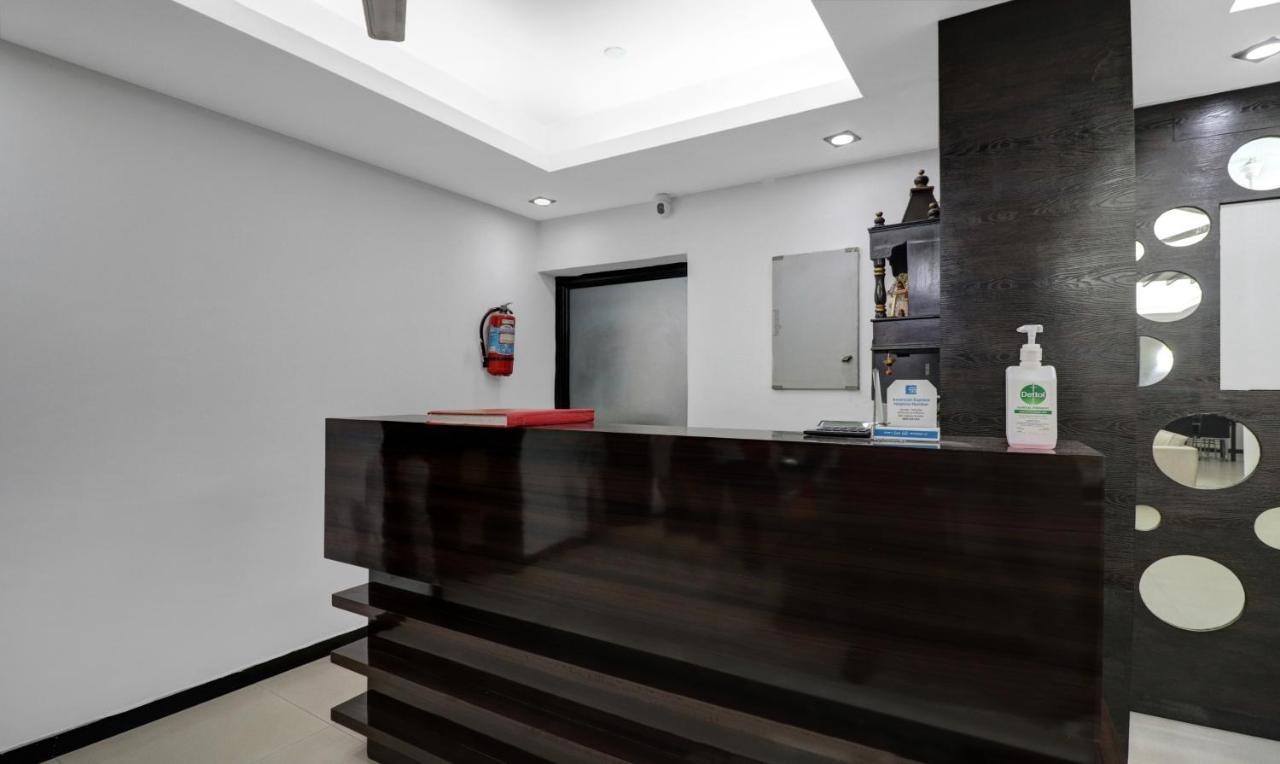 Treebo Trend Exotica Opp Sector 62 Hotel Газиабад Екстериор снимка