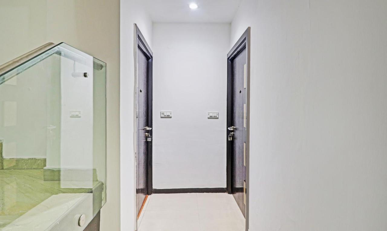 Treebo Trend Exotica Opp Sector 62 Hotel Газиабад Екстериор снимка