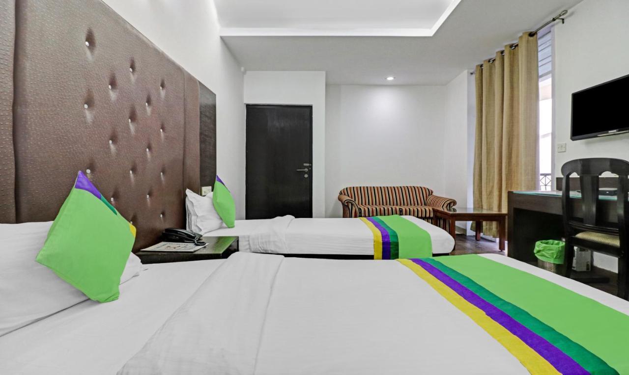 Treebo Trend Exotica Opp Sector 62 Hotel Газиабад Екстериор снимка