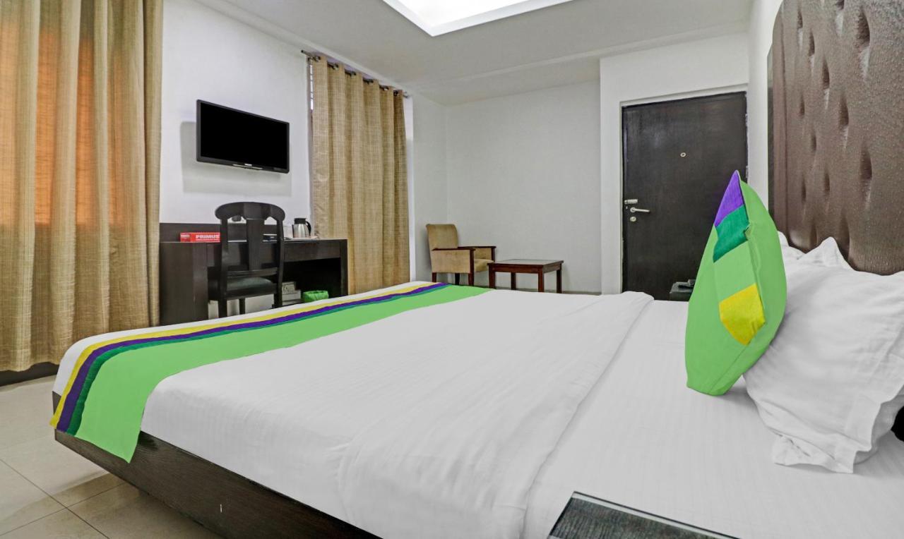 Treebo Trend Exotica Opp Sector 62 Hotel Газиабад Екстериор снимка